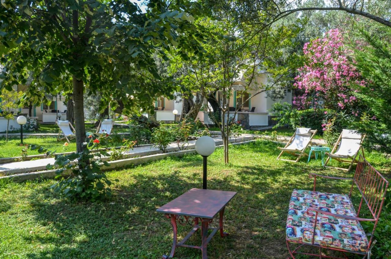 Ergul Motel Küçükkuyu Eksteriør bilde